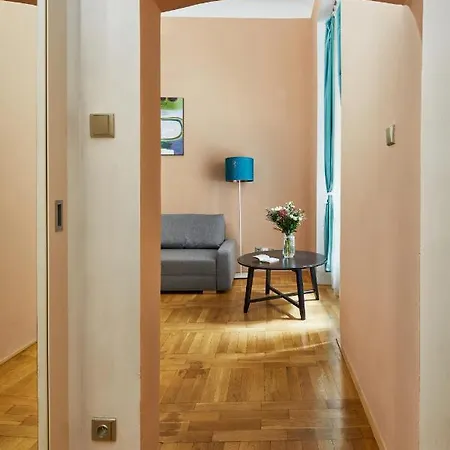 Days - Cozy Flat In The Old Town شقة براغ